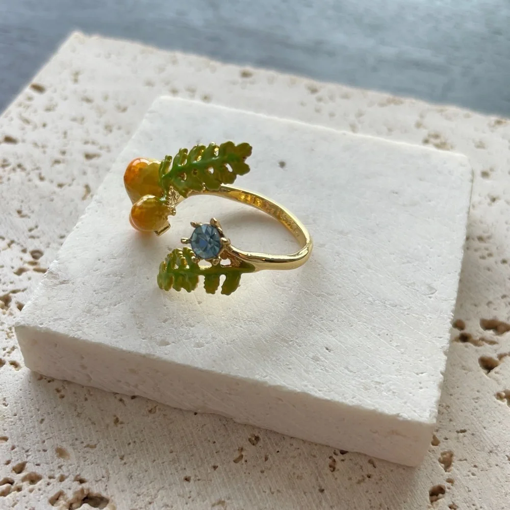 LES NEREIDES Floral Ring Green Gold Crystal Adjustable